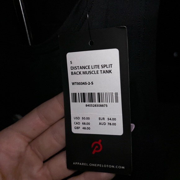 Peloton Distance Lite Split Back Muscle Tank - Picture 8 of 9